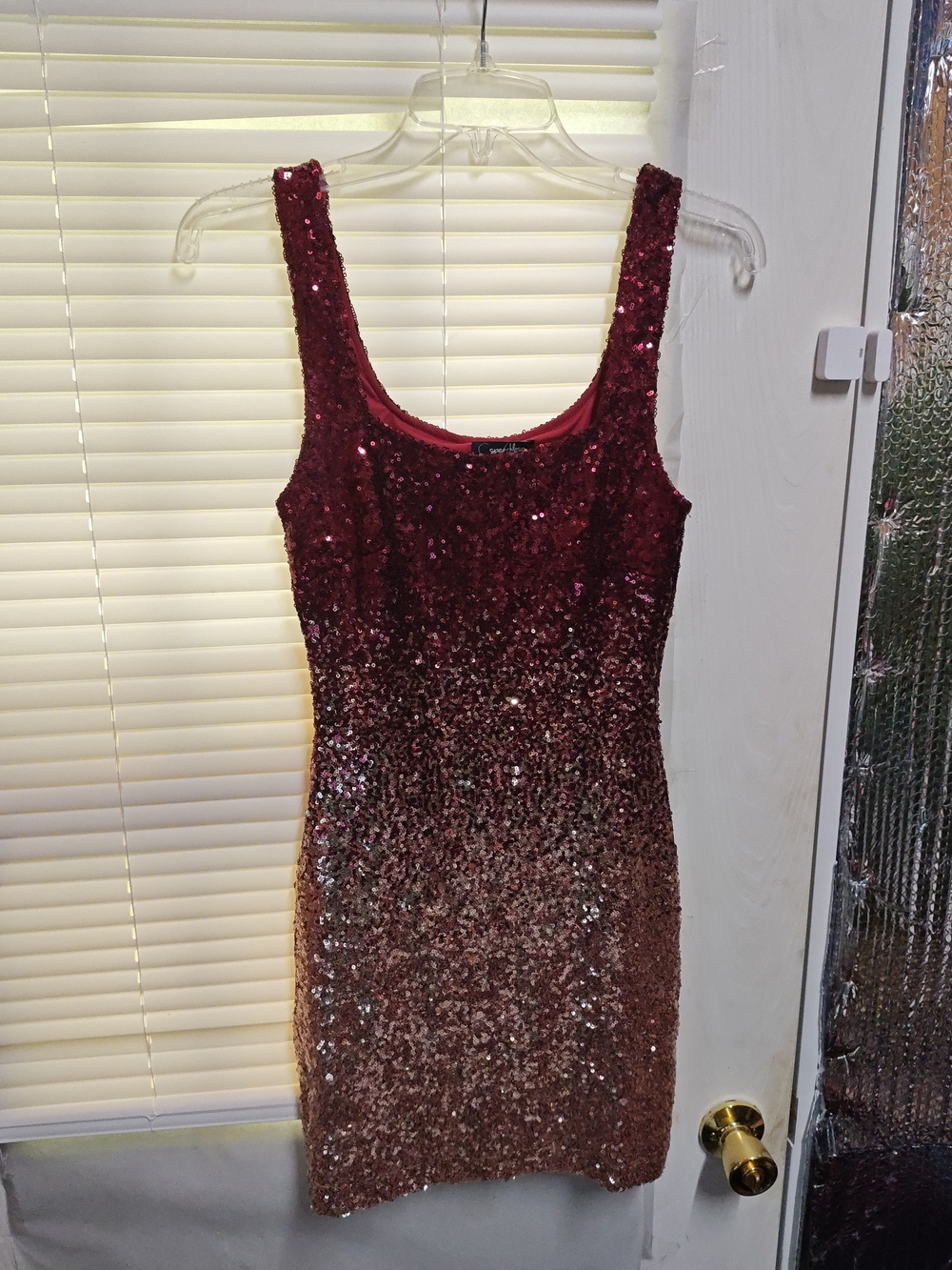 Speechless Juniors' Ombré Sequin Bodycon Dress